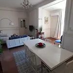 Apartament Charme Arenes *