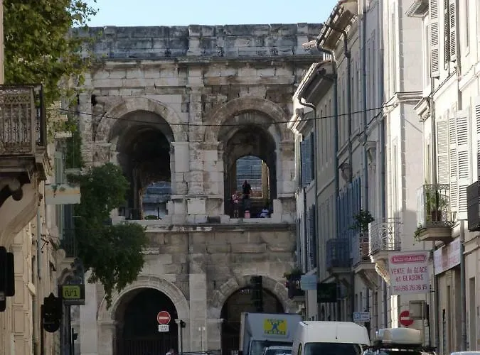 Lägenhet Charme Arenes